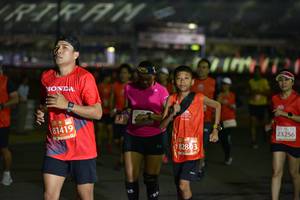 BIB: 81419, 23256, 82803
                            <button type="button" onclick="openModal(10934615)" class="btn btn-primary btn-sm float-right btn-popup" data-toggle="modal" data-target=".modal-high-quality">
                        <i class="fas fa-shopping-cart"></i> Add to Cart
                    </button>
                                            <button type="button" onclick="isThisMe(10934615, true)" class="btn btn-success btn-sm float-right btn-popup btn-isme hidden" data-toggle="tooltip" data-placement="bottom" title="นี่คือรูปของคุณใช่ไหม คลิกที่นี่เพื่อเอาเข้าอัลบั้ม">
                        <i class="fas fa-plus"></i> Add to album
                    </button>
                    <button type="button" onclick="isThisMe(10934615, false)" class="btn btn-warning btn-sm float-right btn-popup btn-isnotme hidden">
                        <i class="fas fa-ban"></i> Remove from album
                    </button>
